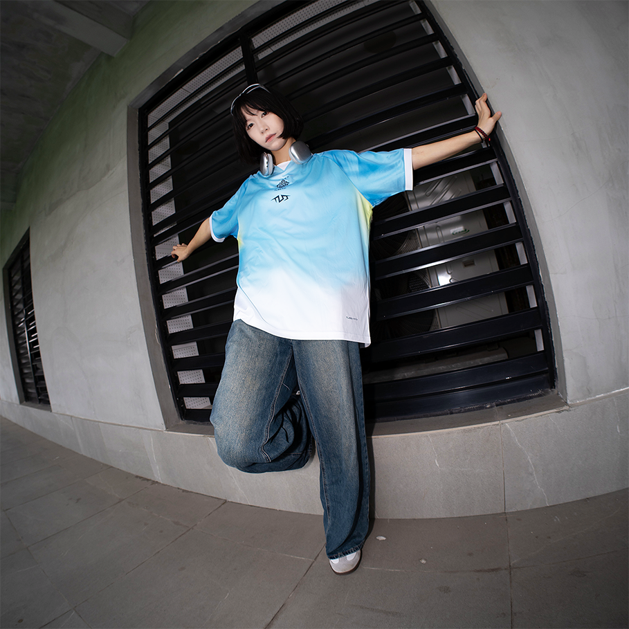 TLSS OFFPITCH Short-Sleeve Top WINGS FC