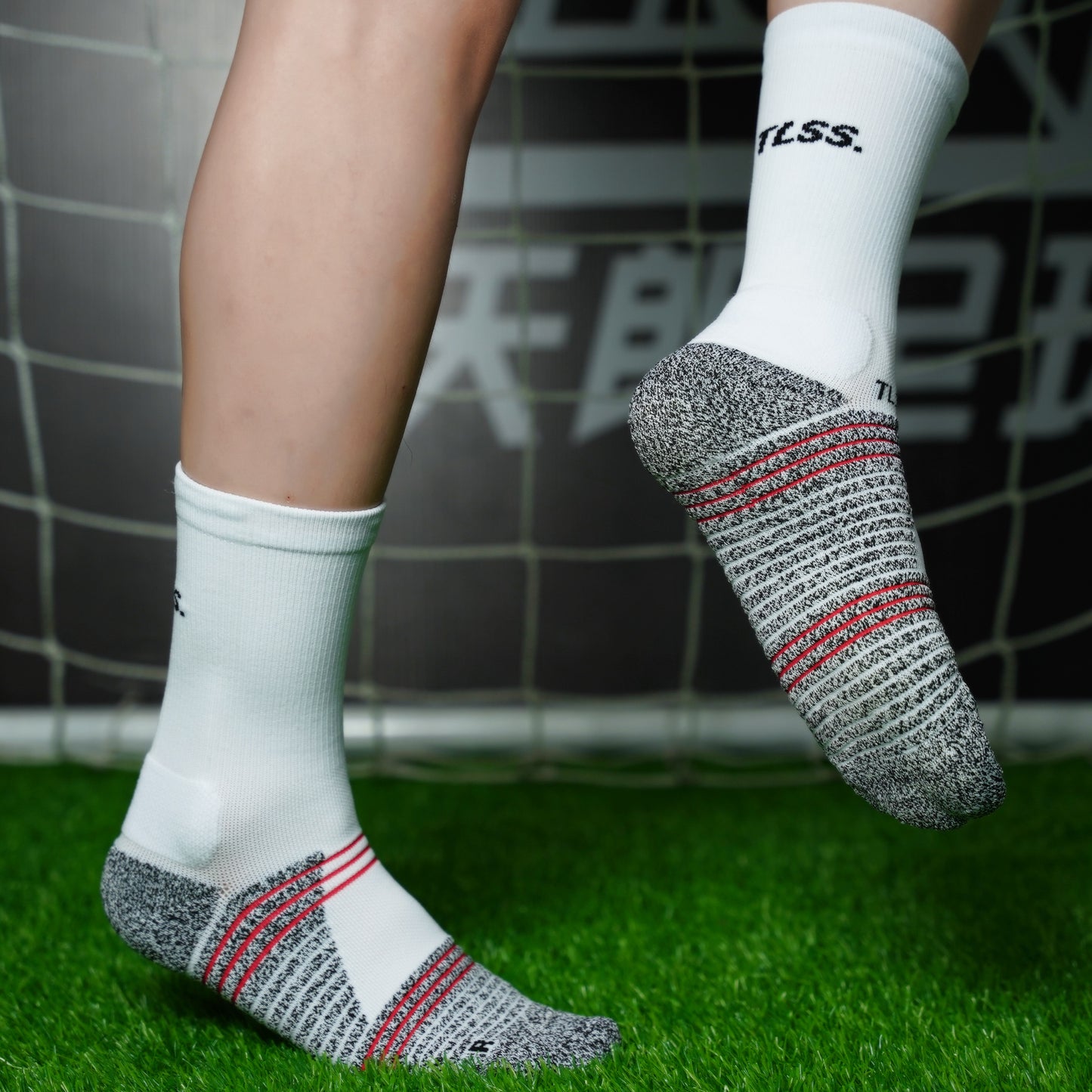 TACTICIAN Anti-Slip Mid-Calf Training Socks