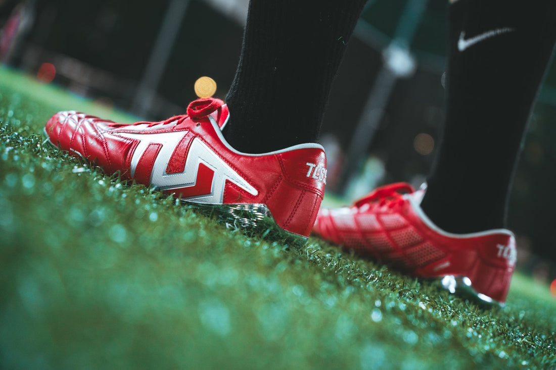 How to Choose Football Boots for Artificial Grass