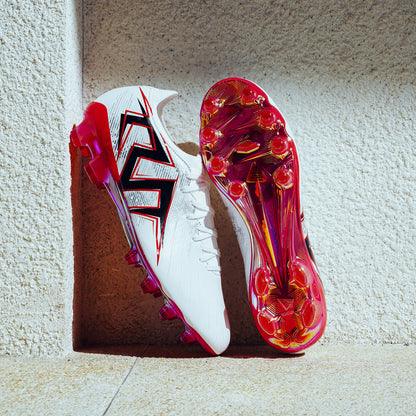 STRIKER.711 FG -Premier Pack