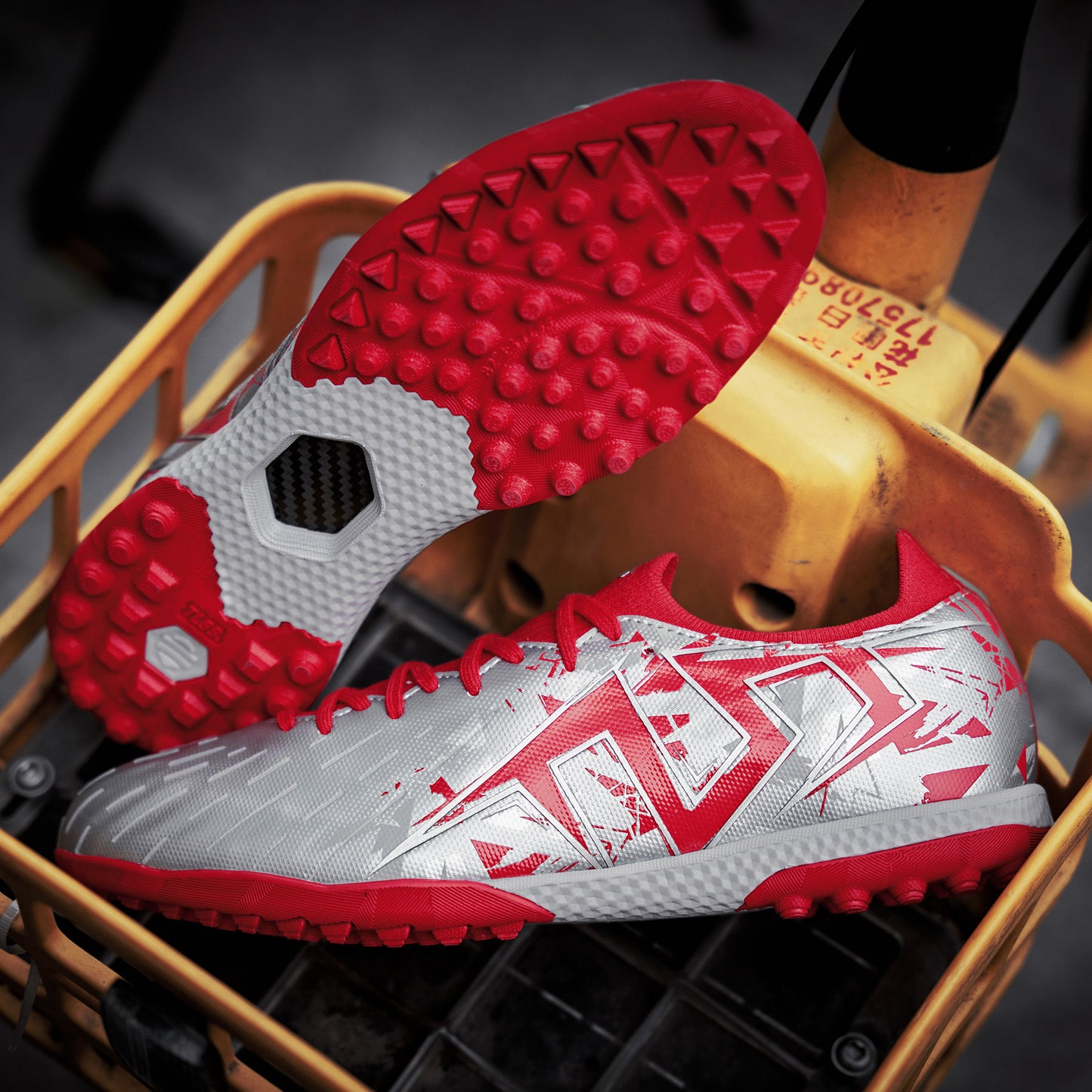 STRIKER.717 TF-Silver Pack