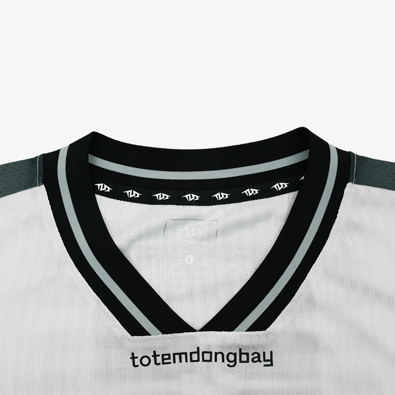 TLSS x ANAR Short-Sleeve Top