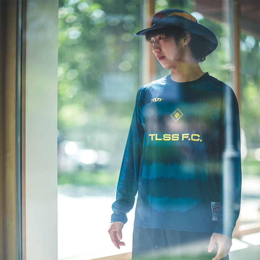 TLSS FC NOSTALGIA Long-Sleeve Top AS